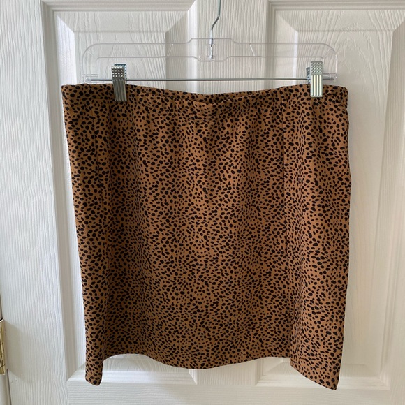 🌟5 for $15🌟Shein Split Hem Dalmatian XL Skirt - Picture 8 of 12